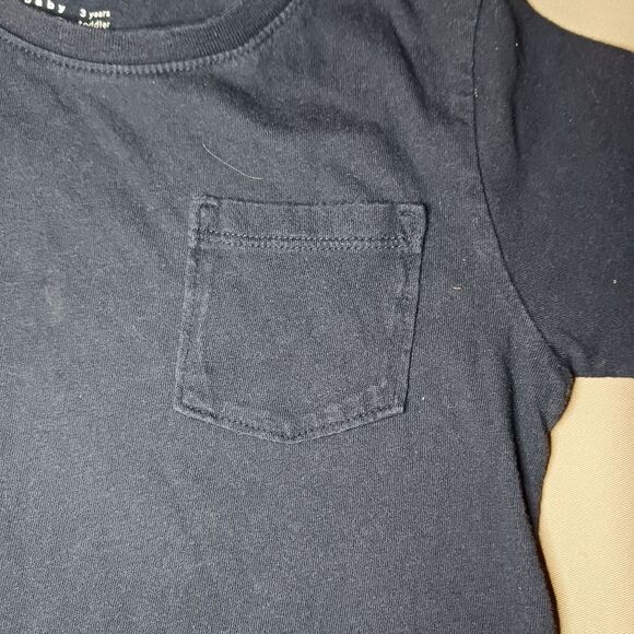 Baby Gap Toddler Boys Pocket T-Shirt Size 3 Navy - Picture 2 of 6